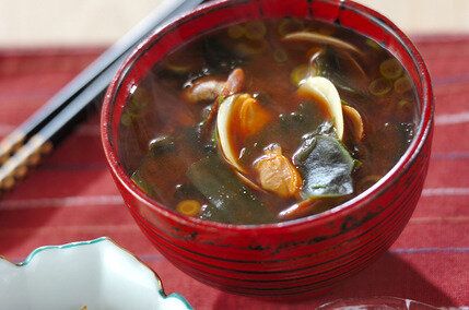 アサリの赤みそ汁