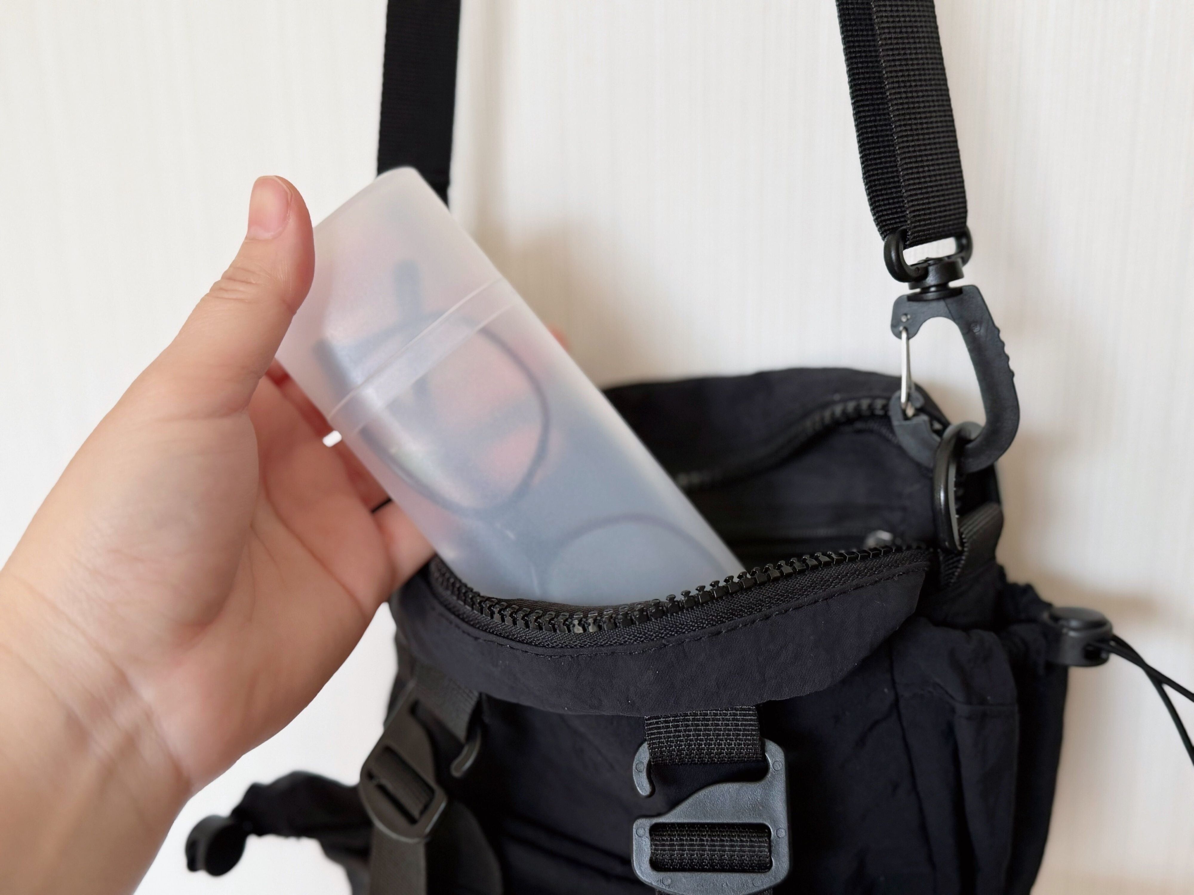 ハードケースでコンパクト！