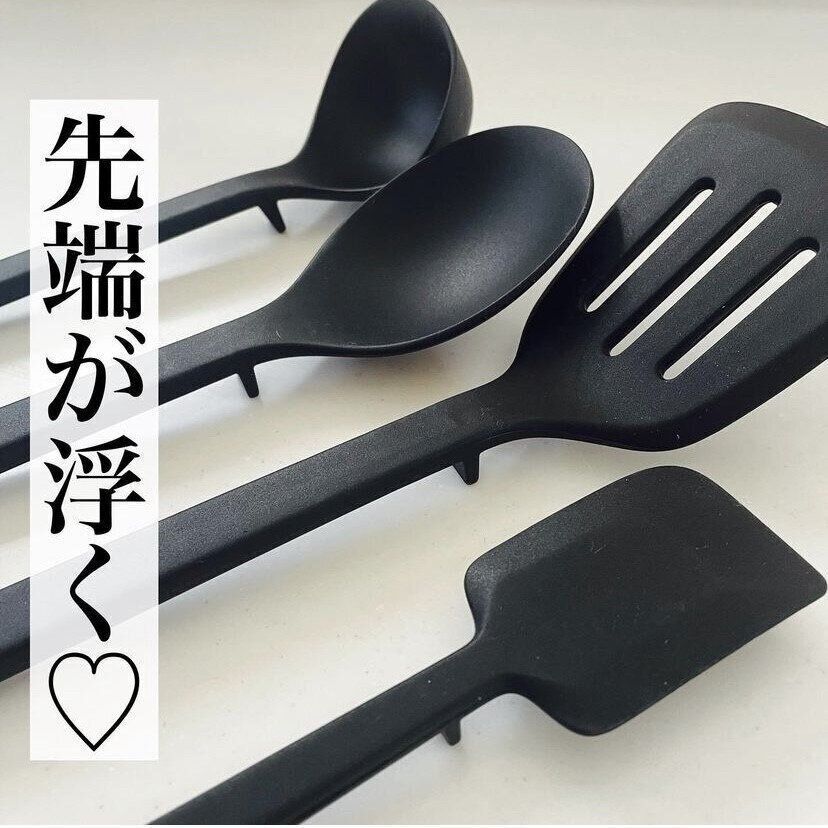 突起があるおかげで先端が浮く！本家より安い「シリコーン調理ツール」