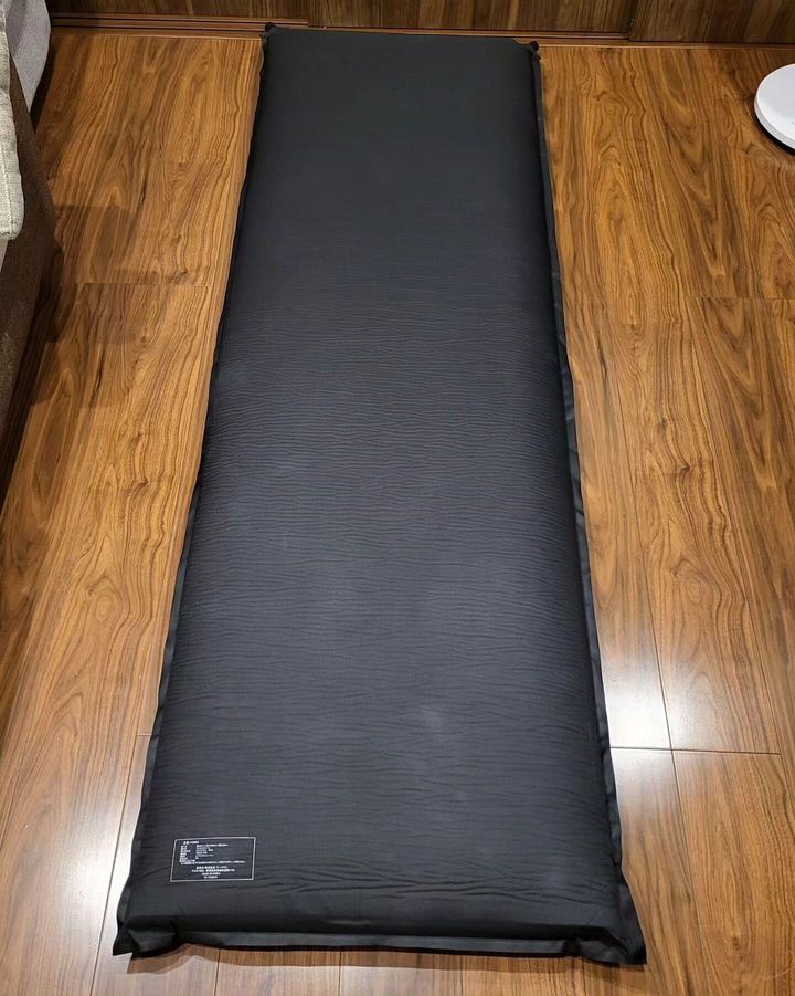ふかふかの寝心地に感動「10cmインフレーターマット」