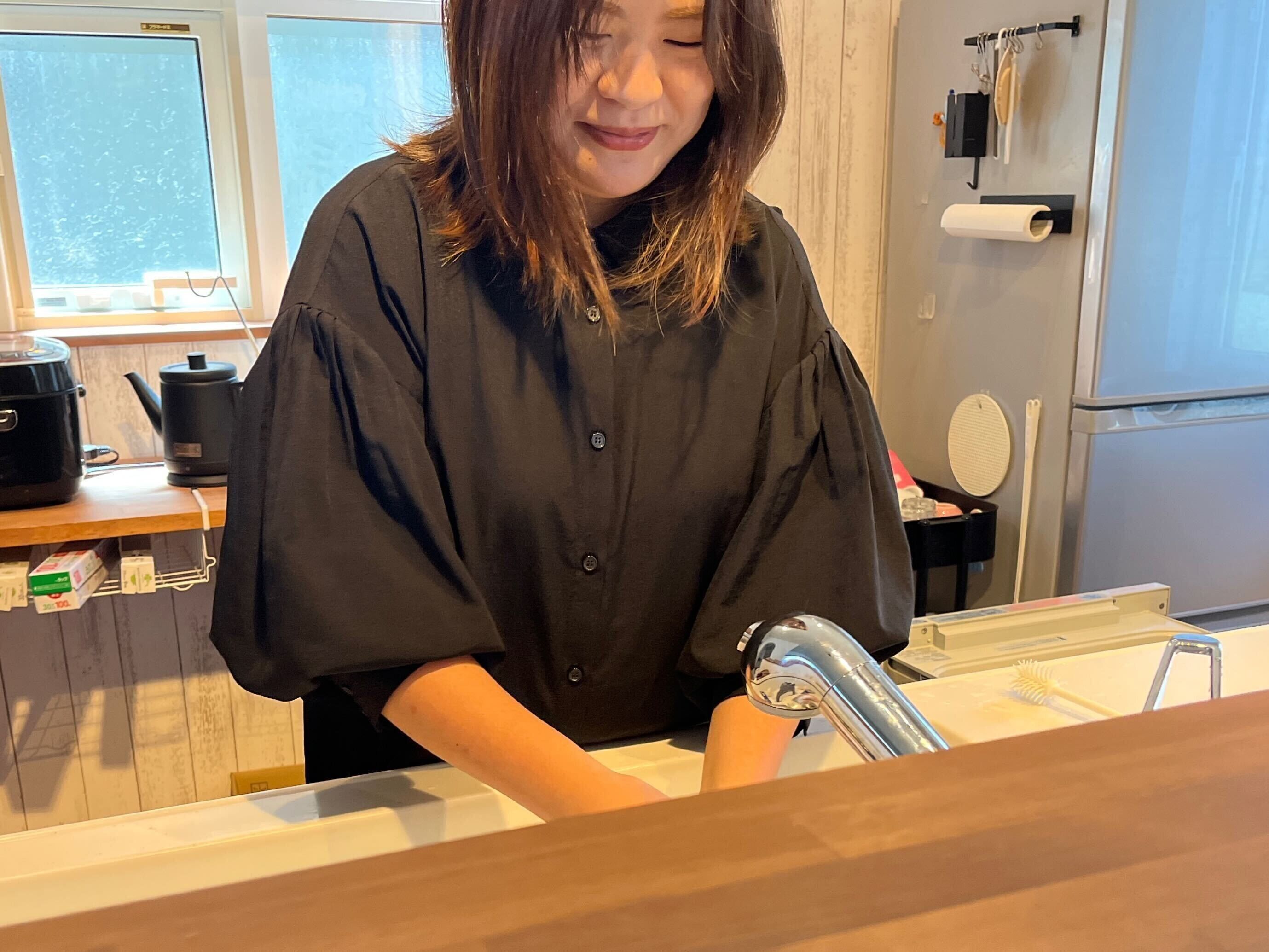 むらせさん家事をしている写真