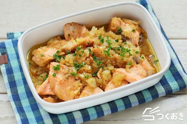 鮭のたまねぎ煮込み