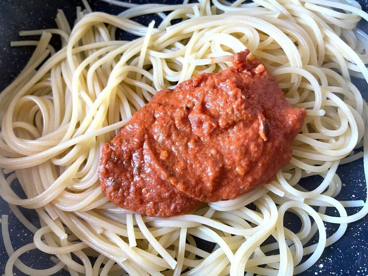 茹でたパスタに絡める