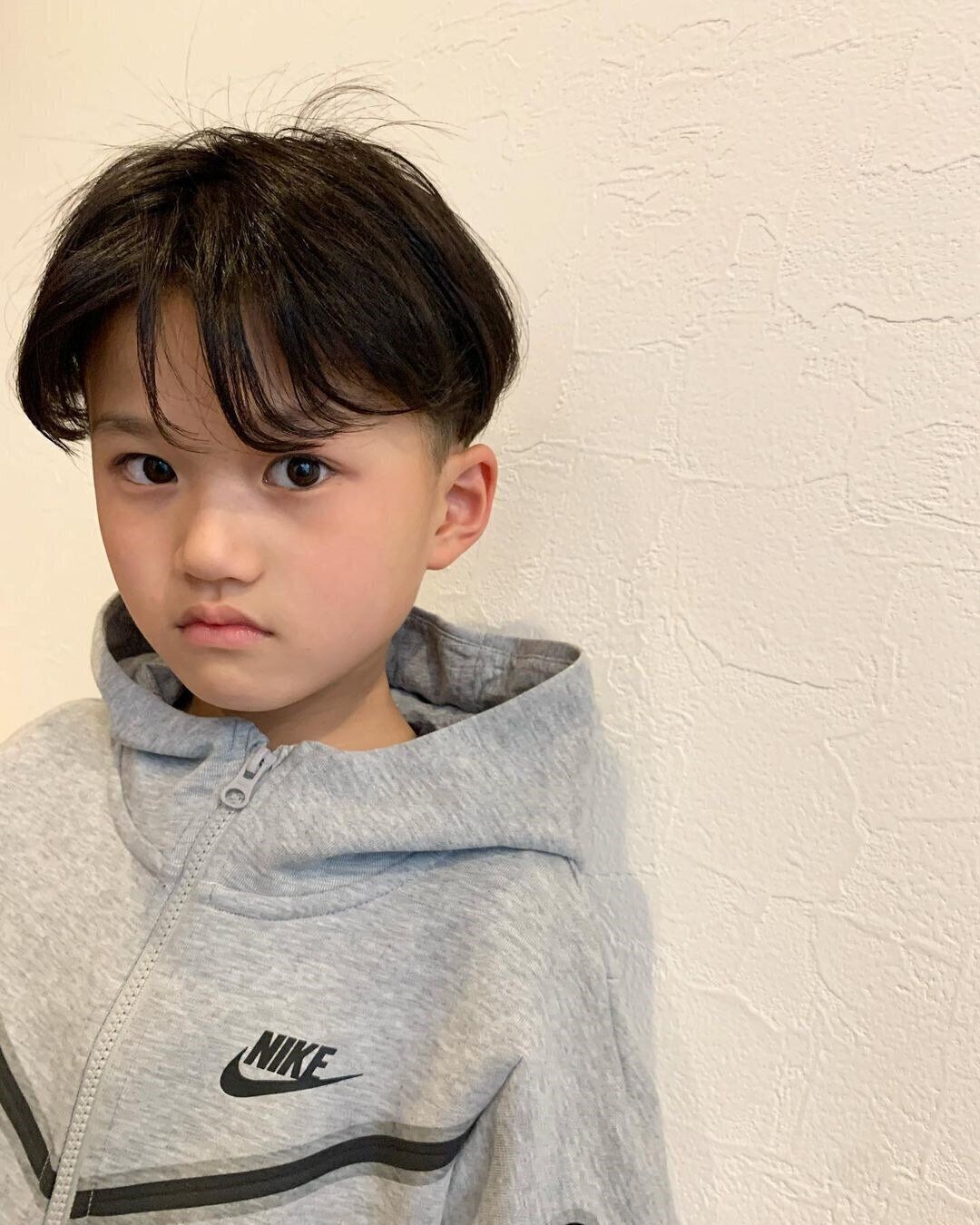 おしゃれ小学生男子の髪型・ヘアカタログ！マッシュベースの2ブロックスタイル