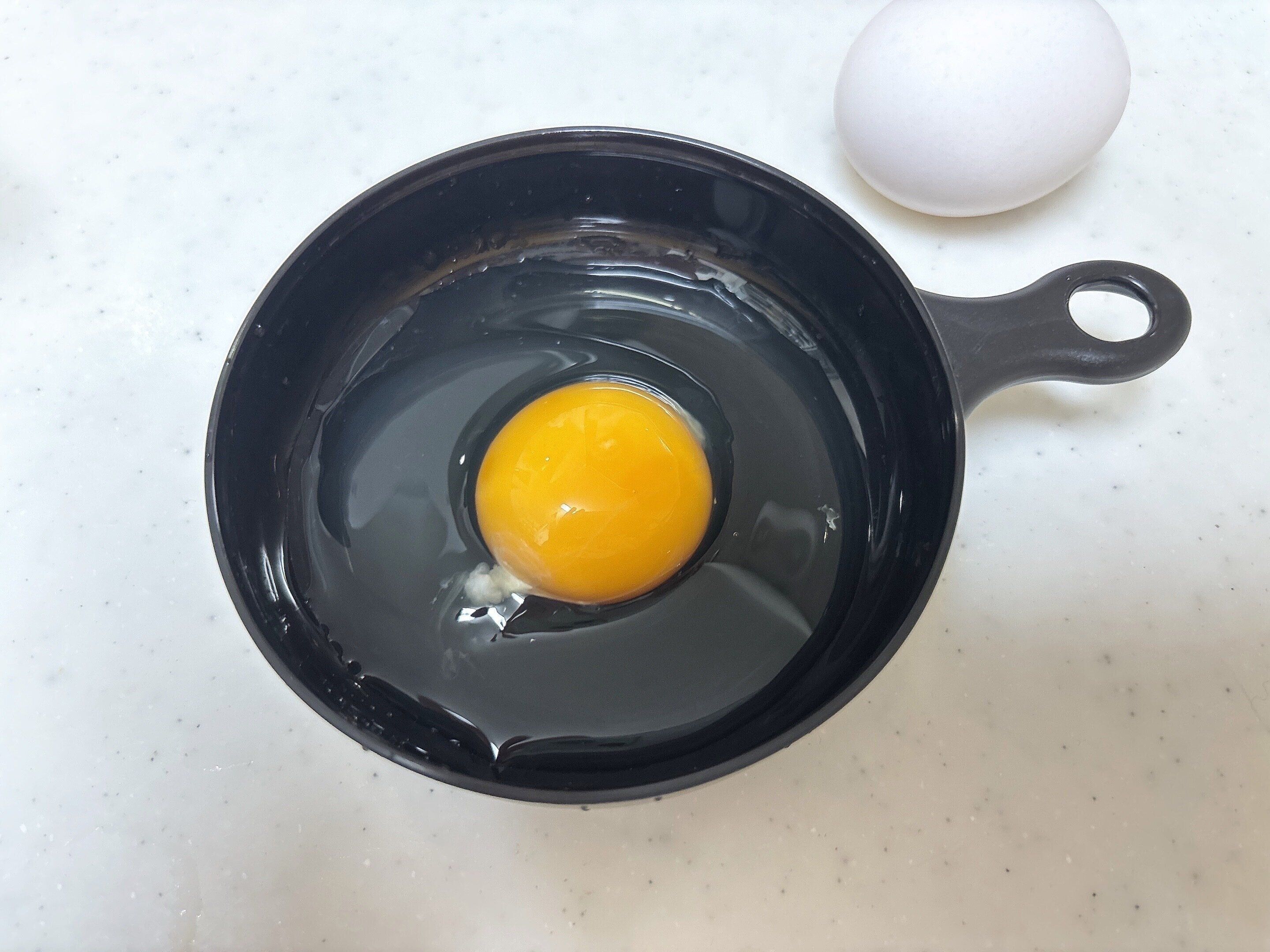 ダイソー電子レンジ調理器目玉焼き