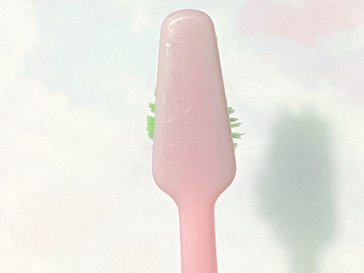 歯ブラシ交換は実は4カ月に1回でいい 歯ブラシ交換頻度で分かる歯磨き癖を歯科医が解説 サンキュ 歯ブラシ交換は実は4カ月に1回でいい 歯ブラシ交換頻度で分かる歯磨き癖を歯科医が解説 サンキュ