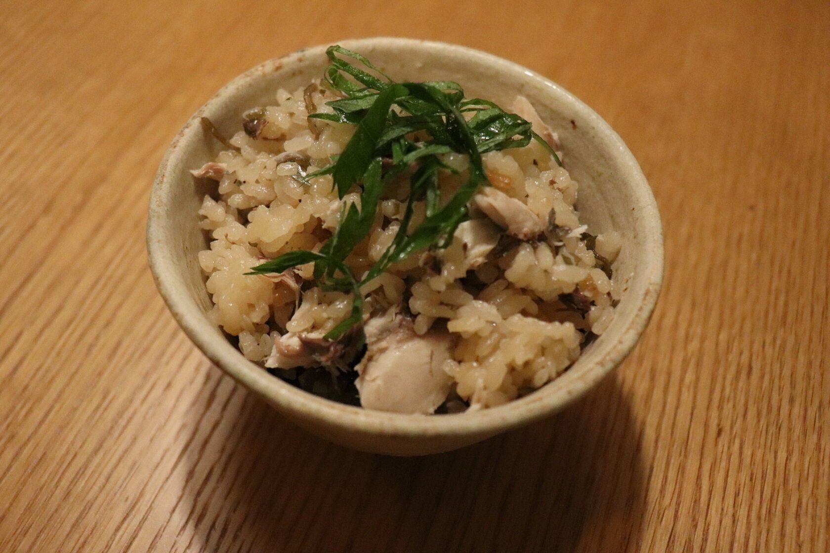 【3COINS】このトング、ただのトングじゃない!?330円で食卓のさまざまシーンで活躍してくれる！