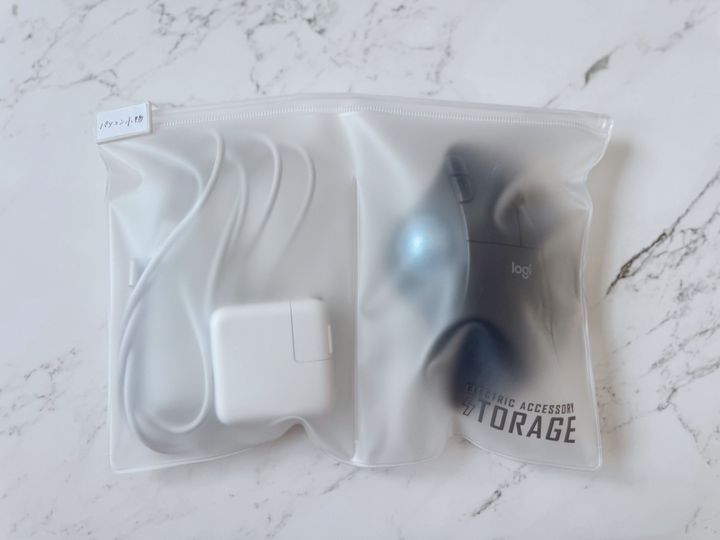 小物がポーチ内でごちゃつかない!