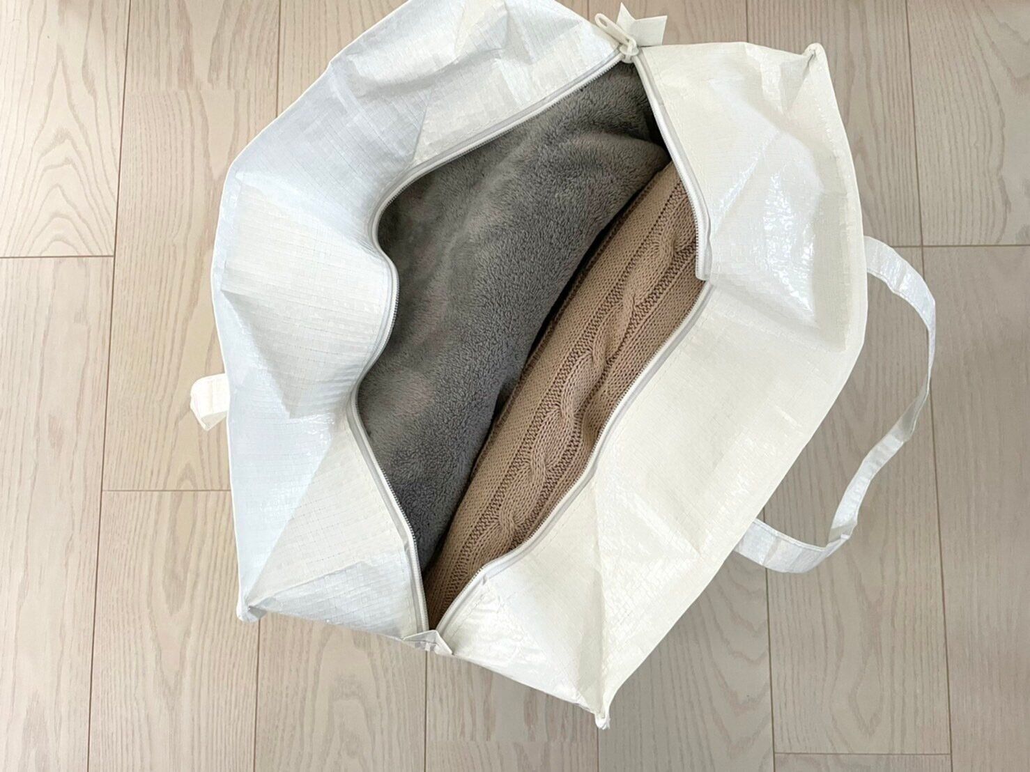 寝室周りで活躍！寝具の衣替えにおすすめ収納グッズ３選