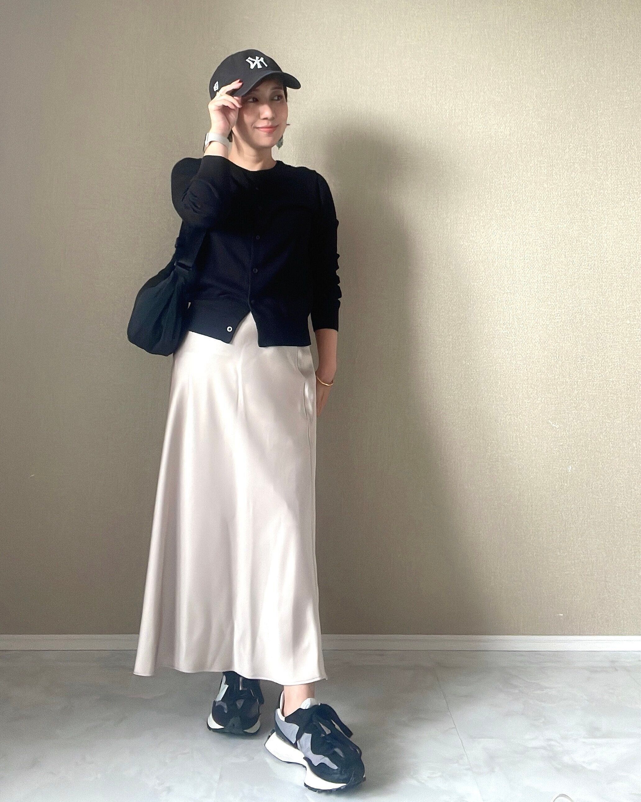 サテンスカート　ユニクロ