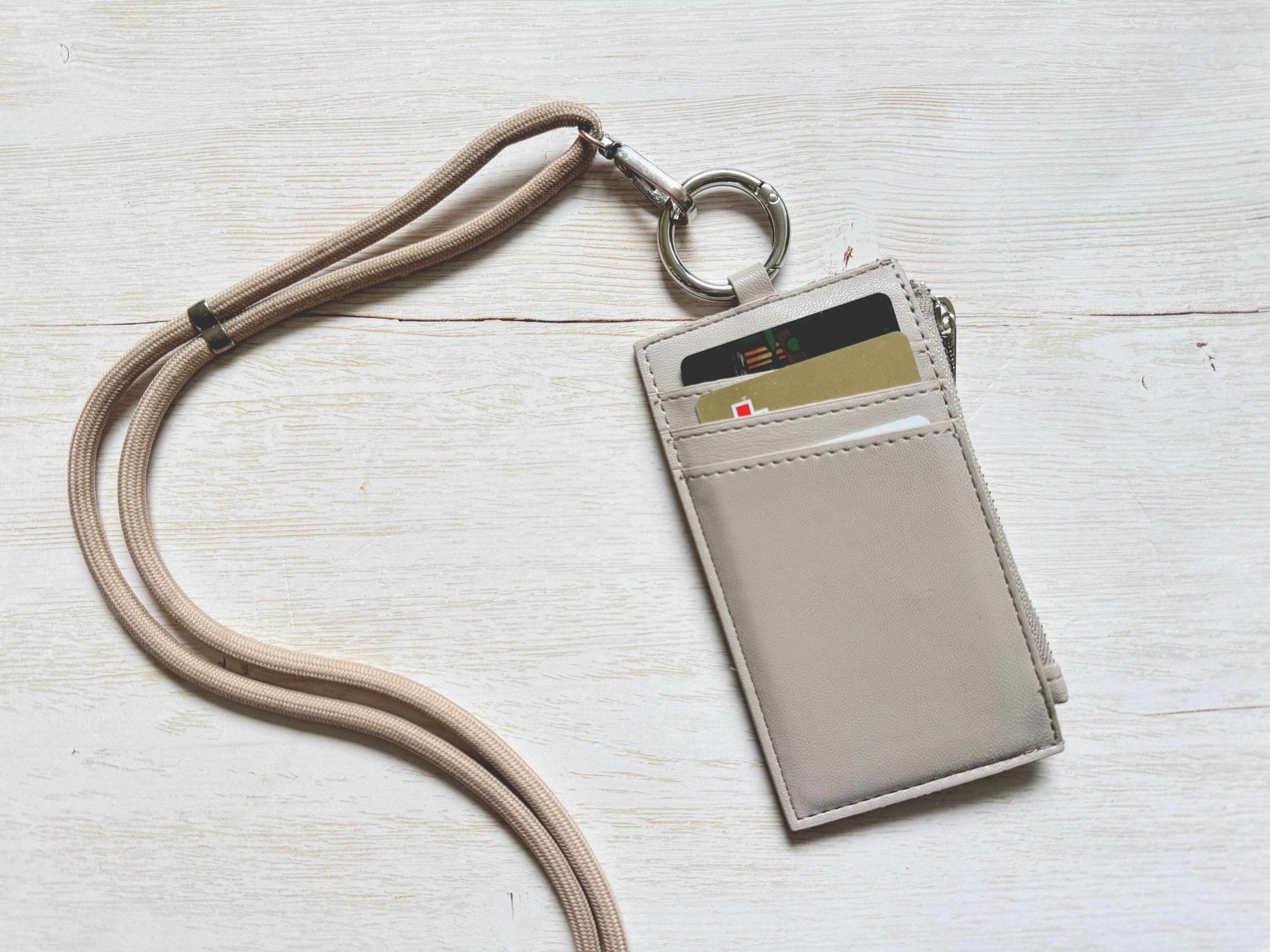 キーリング付きパスケース