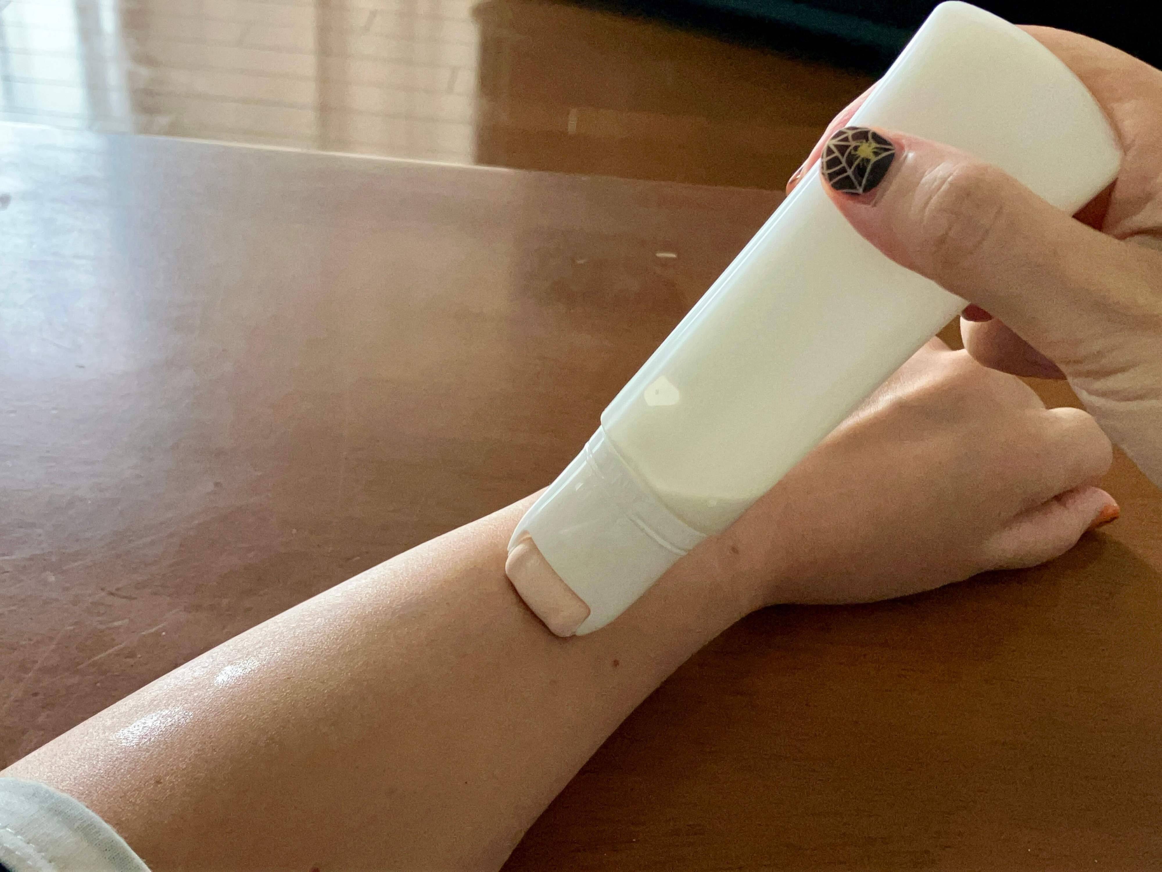 ローラーで塗ってみた