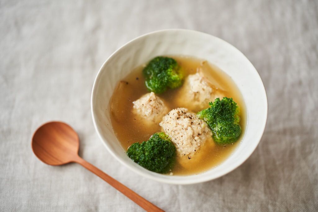 【糖質オフレシピ】ふわふわ鶏団子とブロッコリーの和風スープ