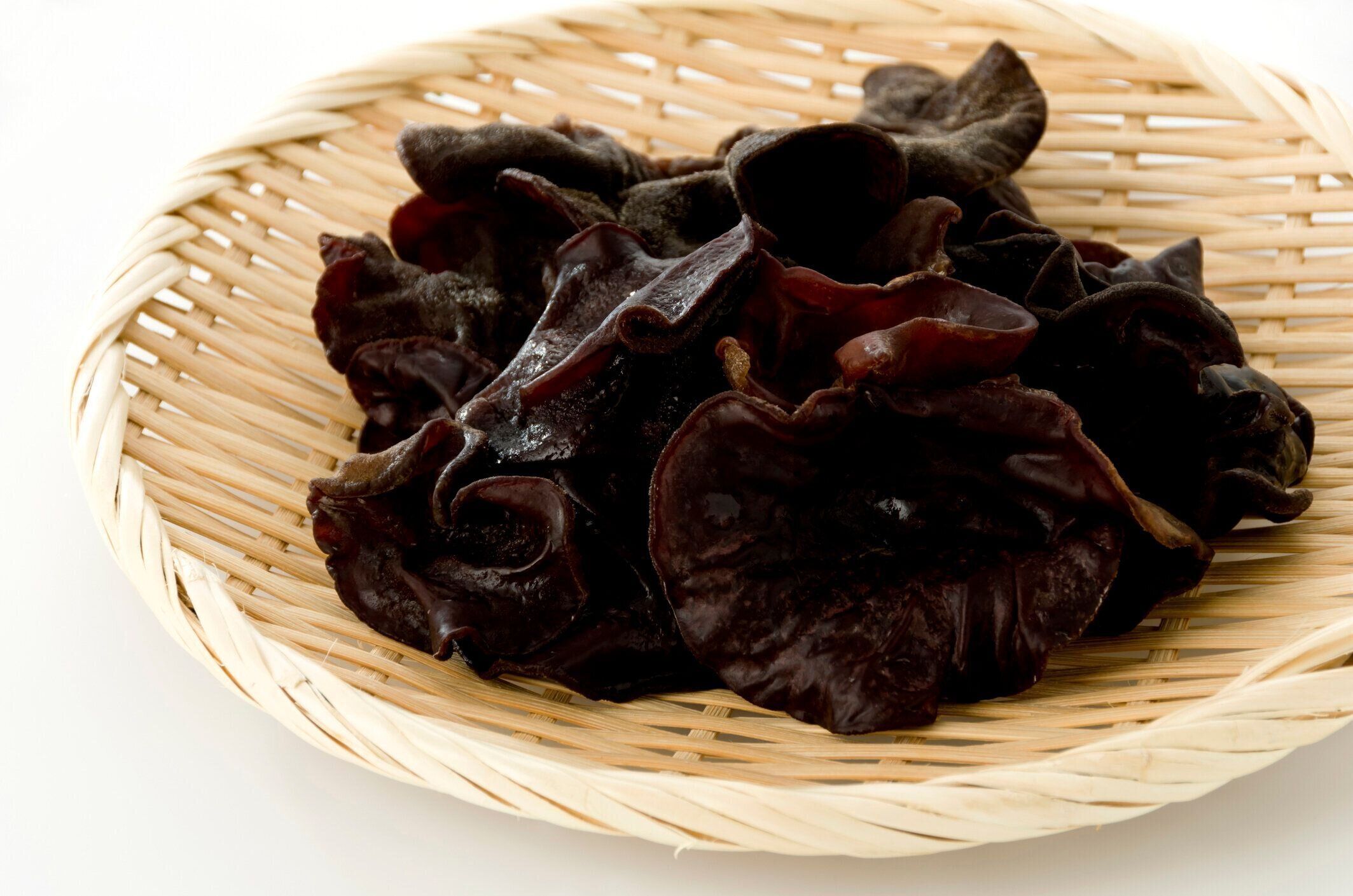 管理栄養士監修 きくらげ の主な栄養素とカロリーと効能まとめ おすすめな調理方法とレシピ3選 サンキュ