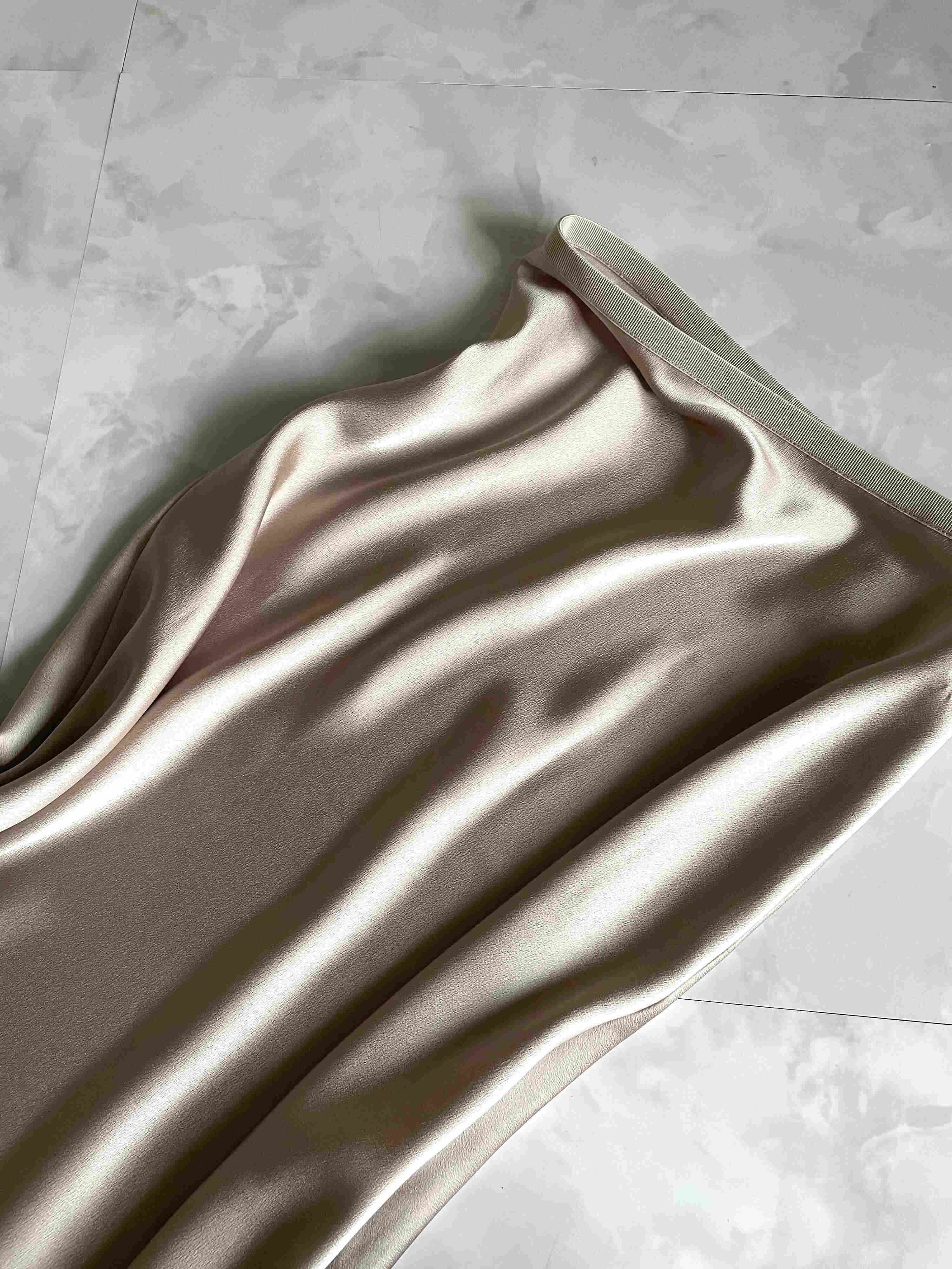 サテンスカート　洗濯機で洗濯