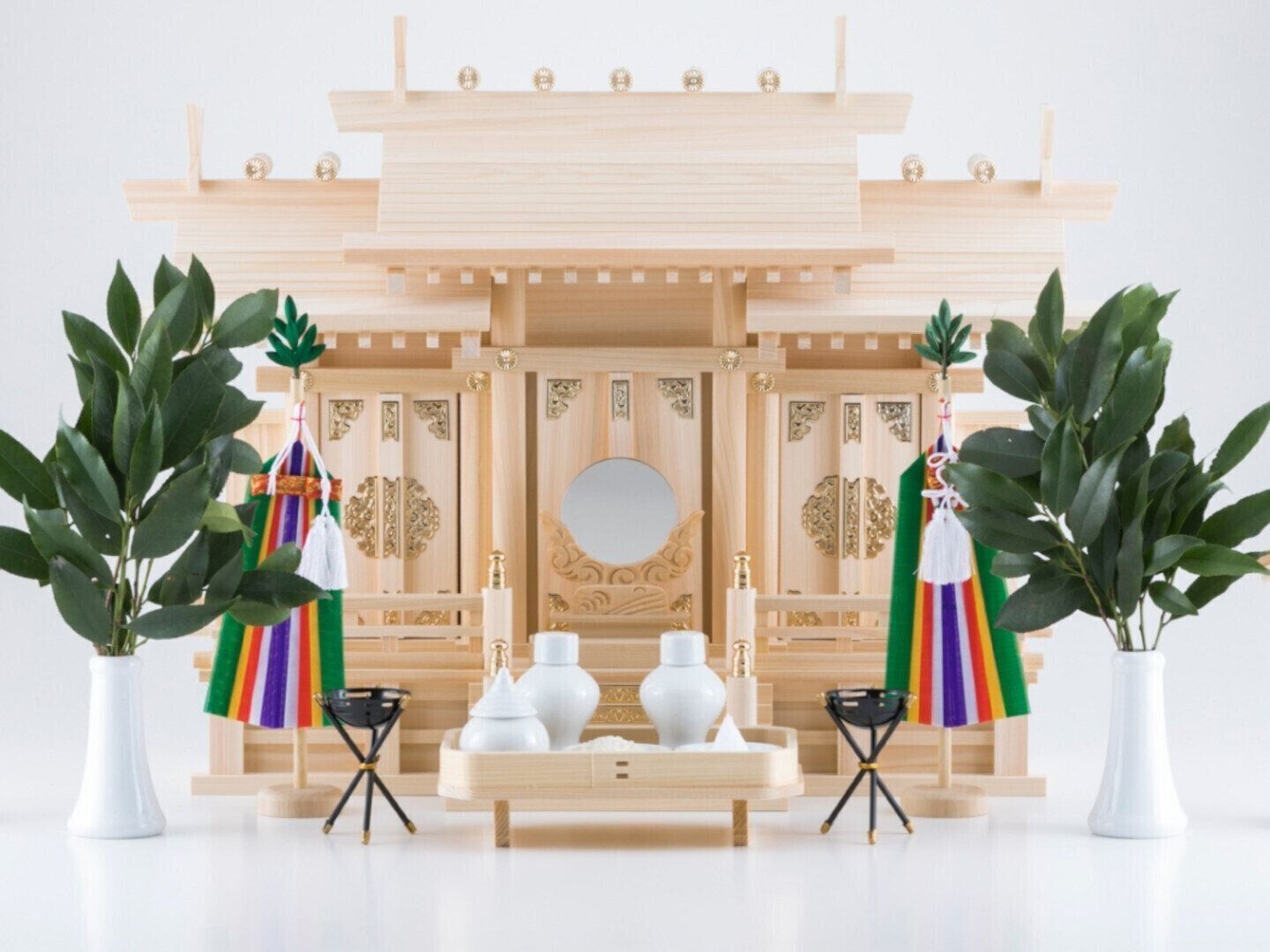 神棚がないご家庭ではどうする？神さまの力が宿るお神札（おふだ）のまつり方って？