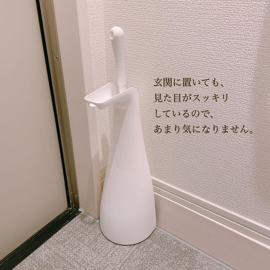 【セリア】見た目スッキリ収納！スリムなちりとり＆ほうき