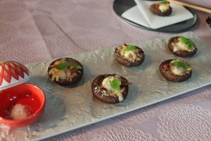 椎茸の生ハムチーズ焼き