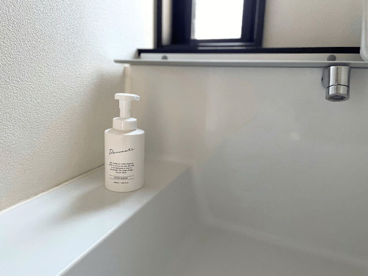 洗面所のハンドソープ入れ