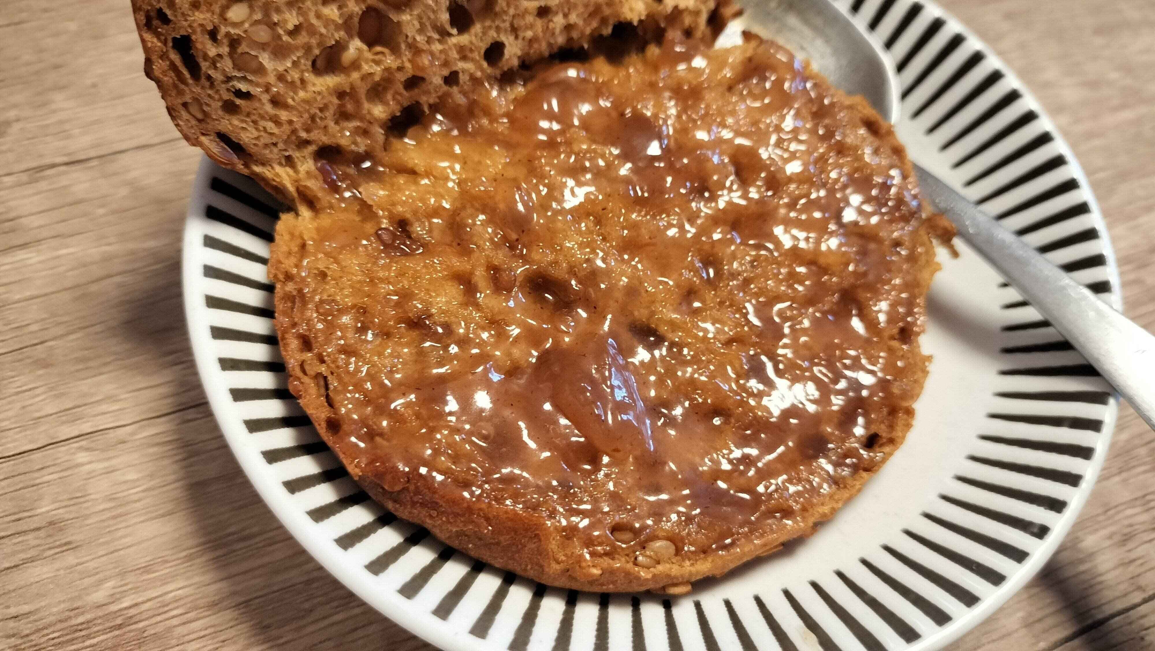 パンに塗ったモンブランバター