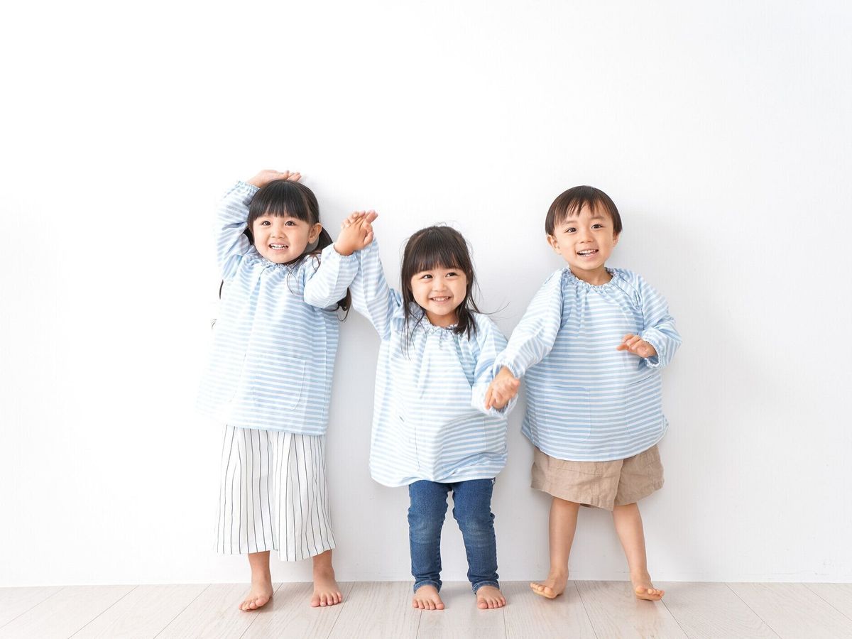 幼稚園の子が遊んで