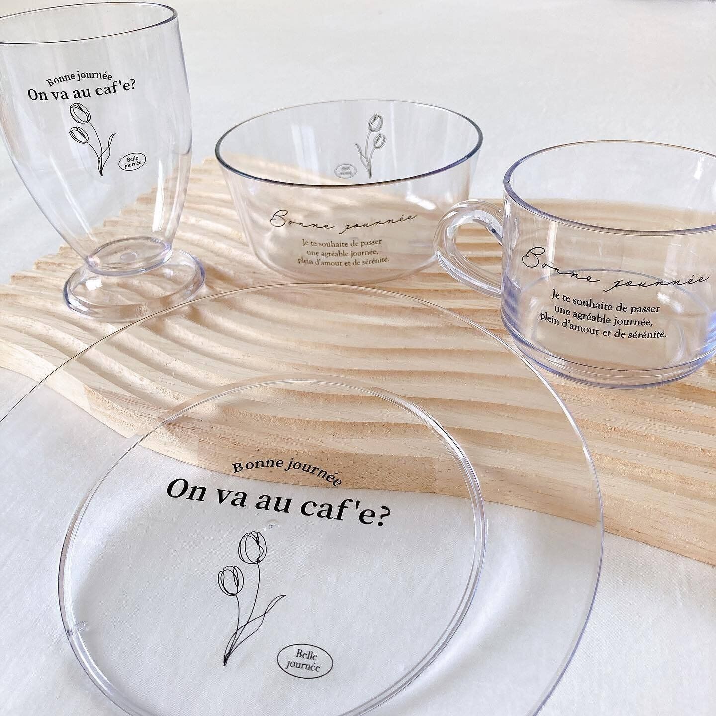 【セリア】まるで韓国風！写真映えも期待できるクリア食器