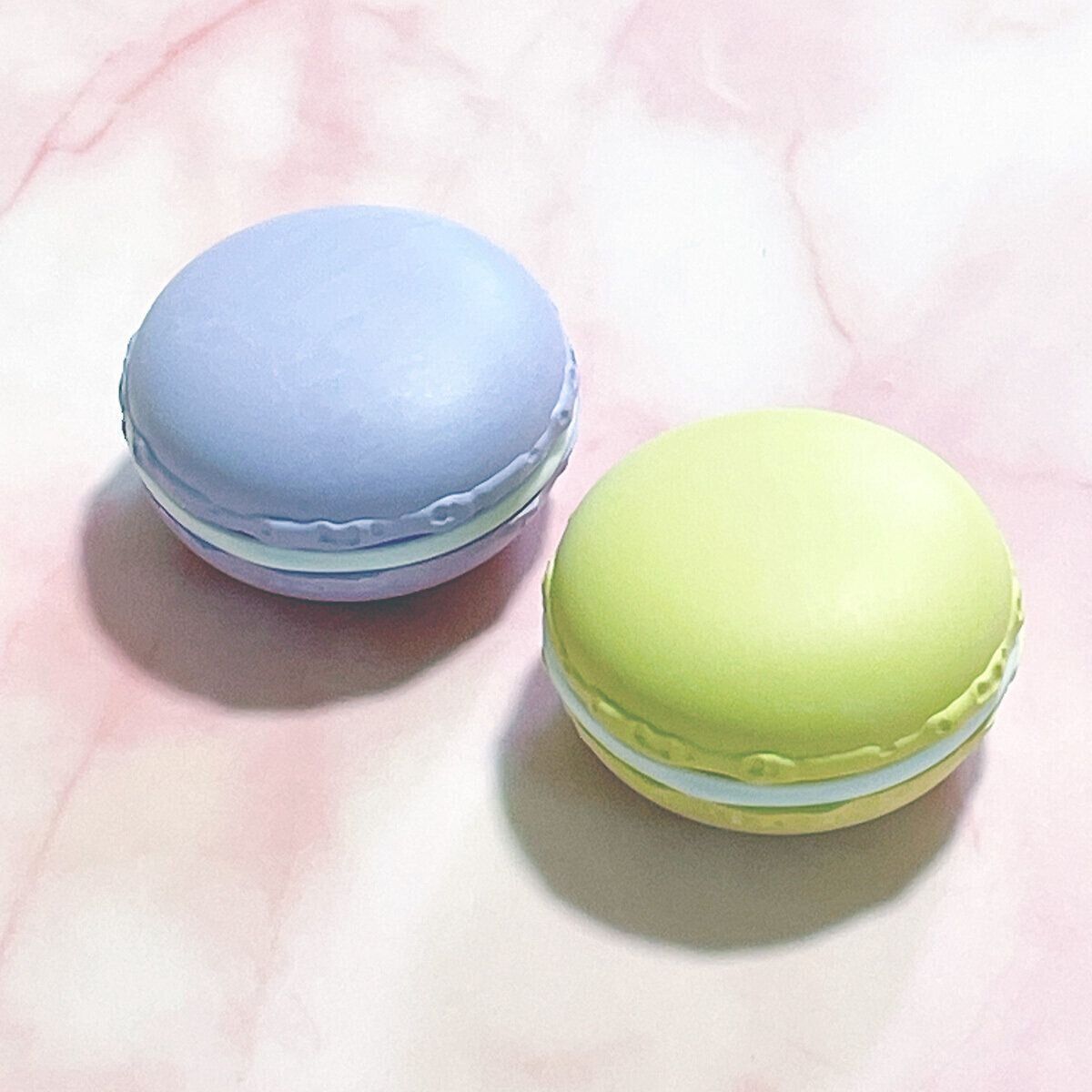 キャンドゥの文具売り場で発見！かわいすぎるマカロンは見た目と実用性を兼ね備えたデスクアイテム