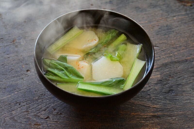 菊芋と小松菜の味噌汁のレシピ