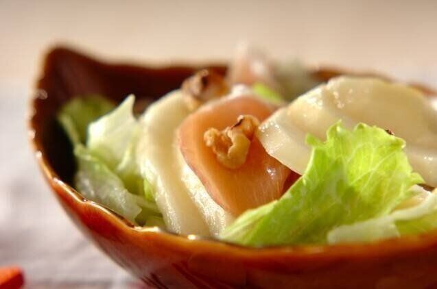 洋梨と生ハムのサラダ