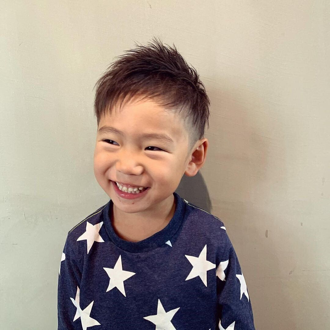 おしゃれ小学生男子の髪型・ヘアカタログ！ちょっぴり背伸びヘアでやんちゃ感アップ！