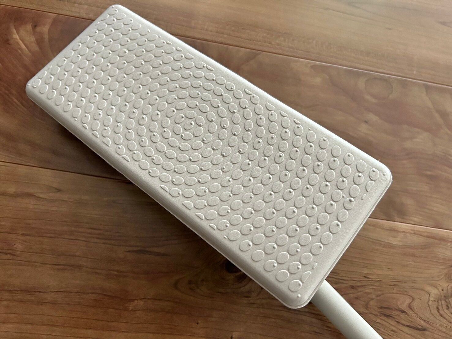 床掃除に最適！ダイソーの2WAY仕様のクリップ型モップ！