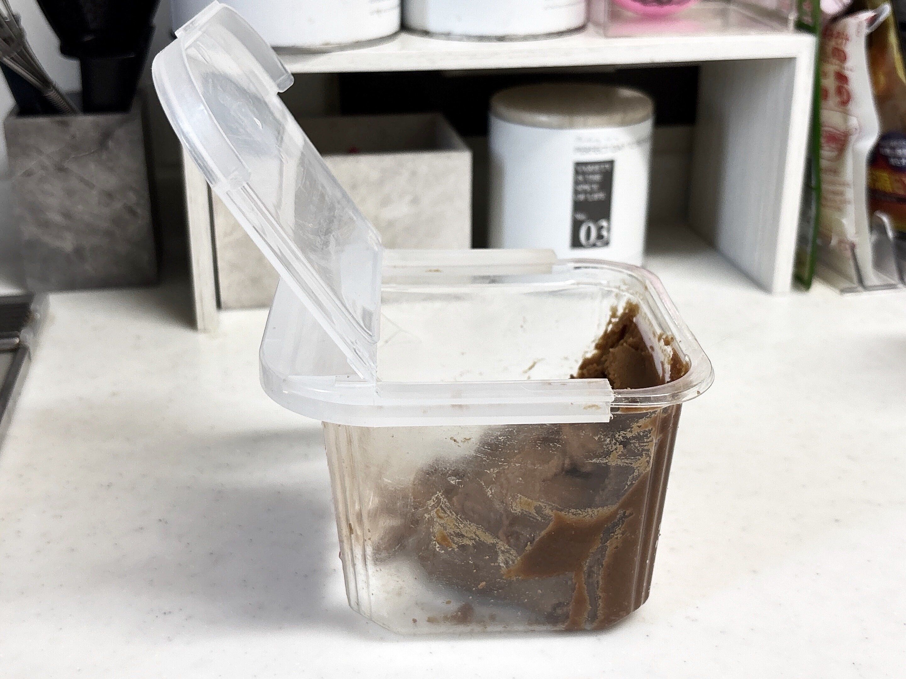 ダイソー味噌のフタ