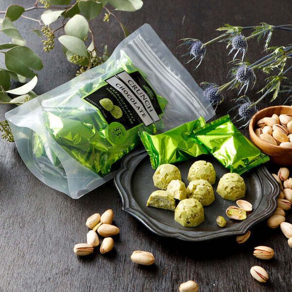 成城石井 ピスタチオのクランチチョコ～カカオ33%ホワイトチョコ使用～ 92g(個包装込) | D+2