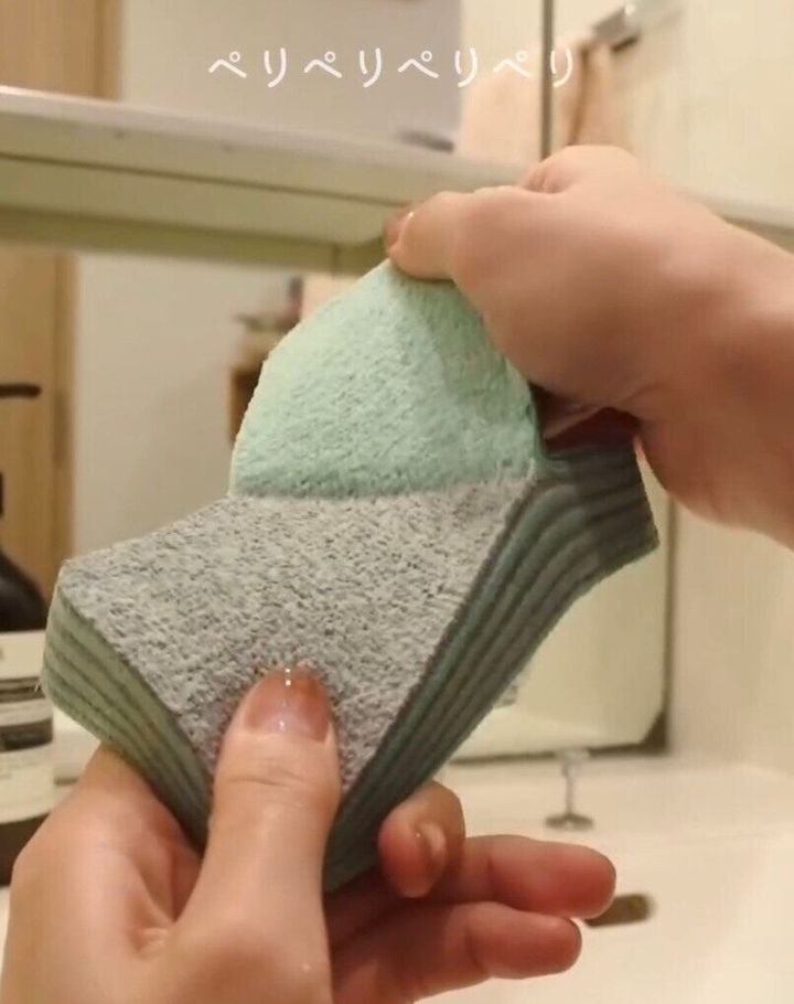 水回りで活躍!「はがせる超吸水スポンジ 7×17cm」