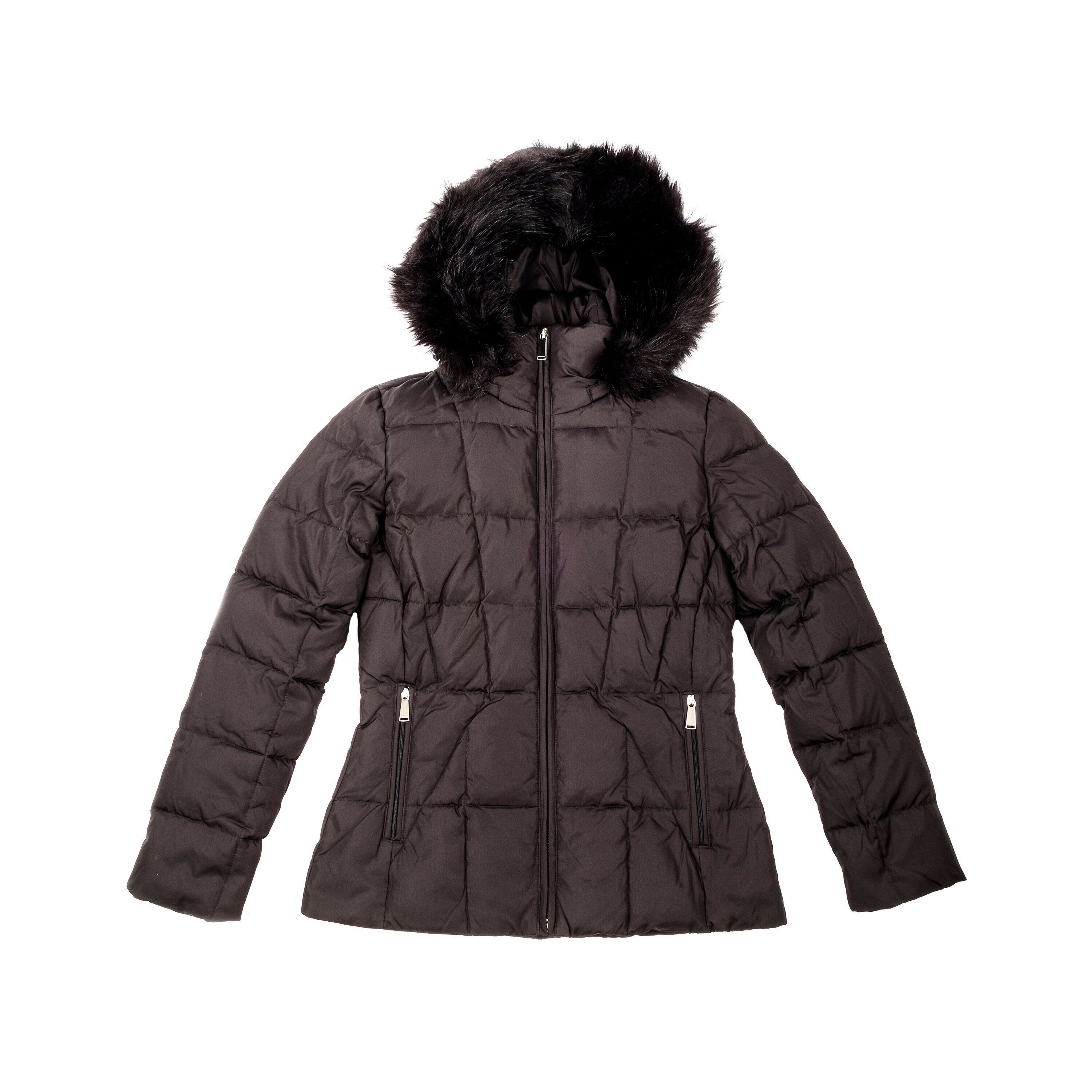 ブラックのダウン入り冬のコート