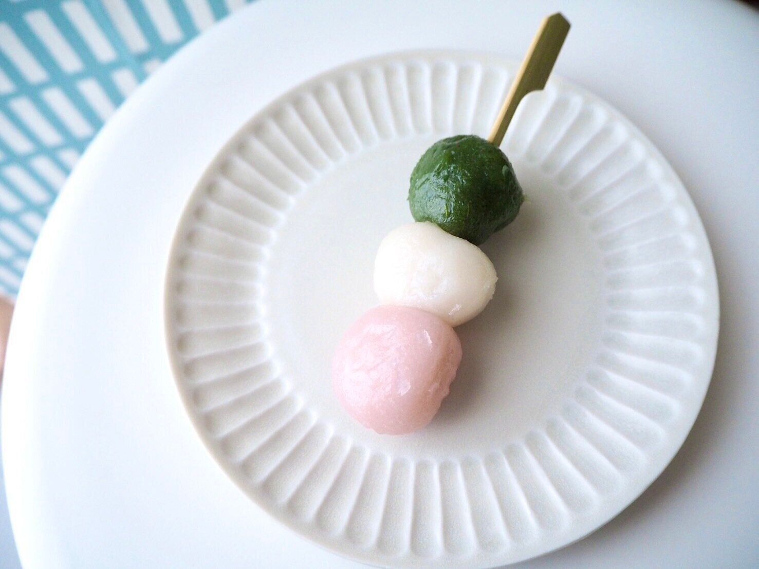 シャトレーゼ「三色団子」商品写真