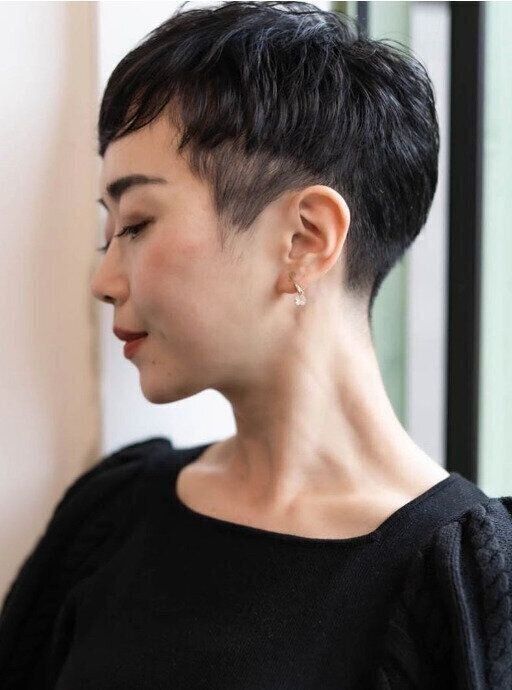 コンパクトなシルエットで美しく！フレンチベリーショート