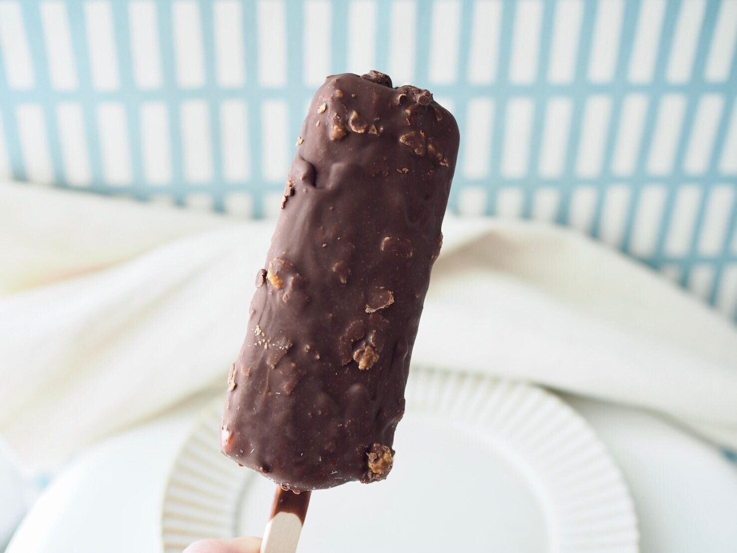 シャトレーゼ「チョコバッキー カジゴン」開封写真