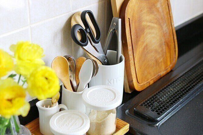 【セリア】ちょうどよい大きさのツールスタンド