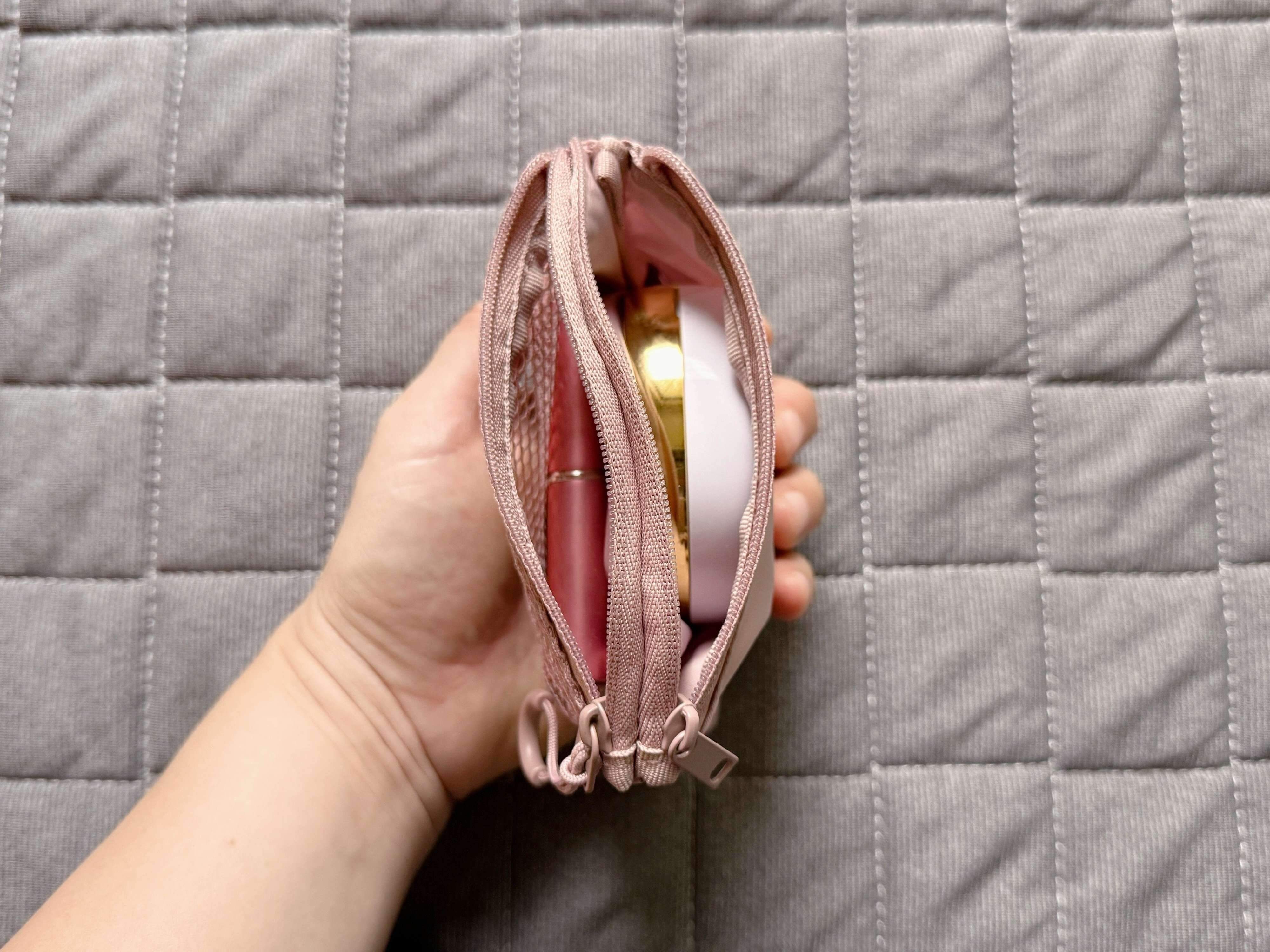 1．ダブルポケットで仕分けられるから