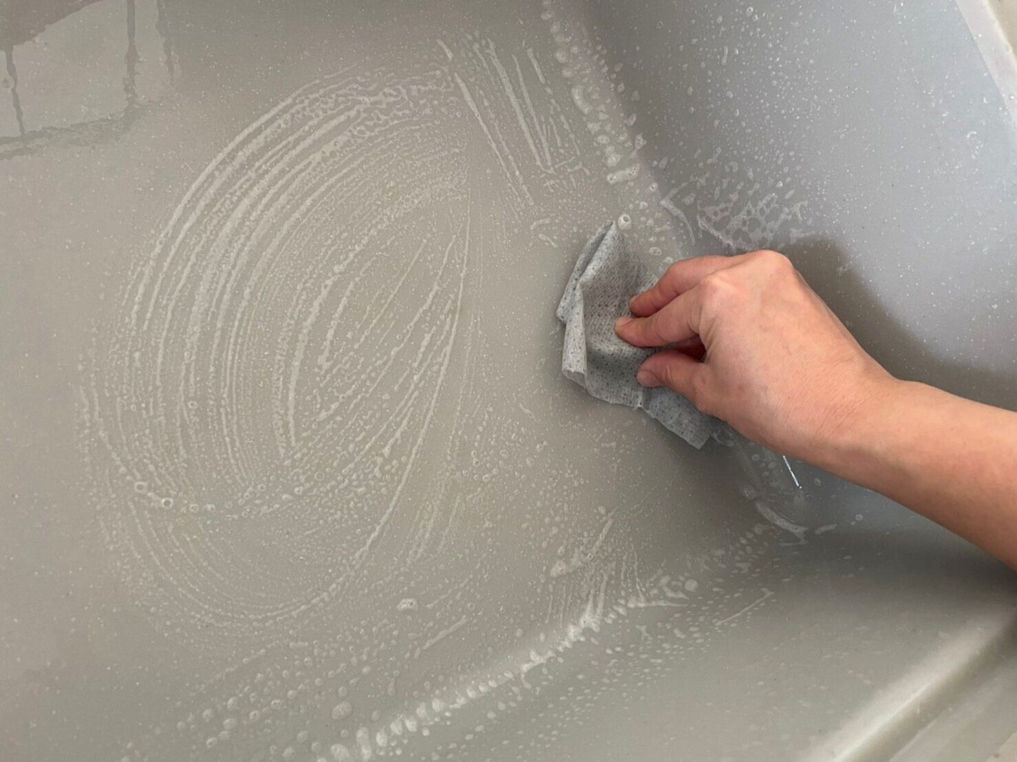 【無印良品】研磨剤不使用！1枚10円でキッチンの汚れ、ほぼすべてに対応できる掃除シート