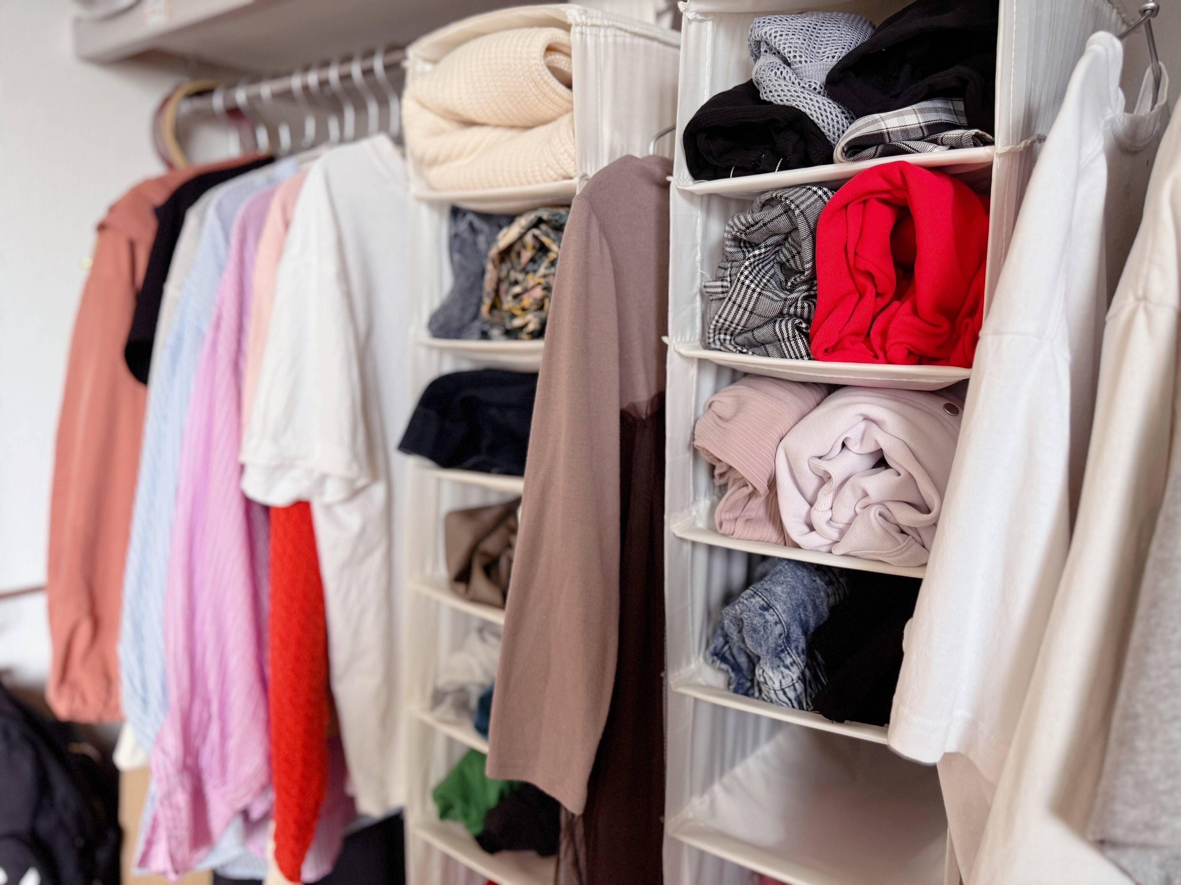 ケース収納をやめた！小学生2人のママが「やめてラクになった家事」一挙公開