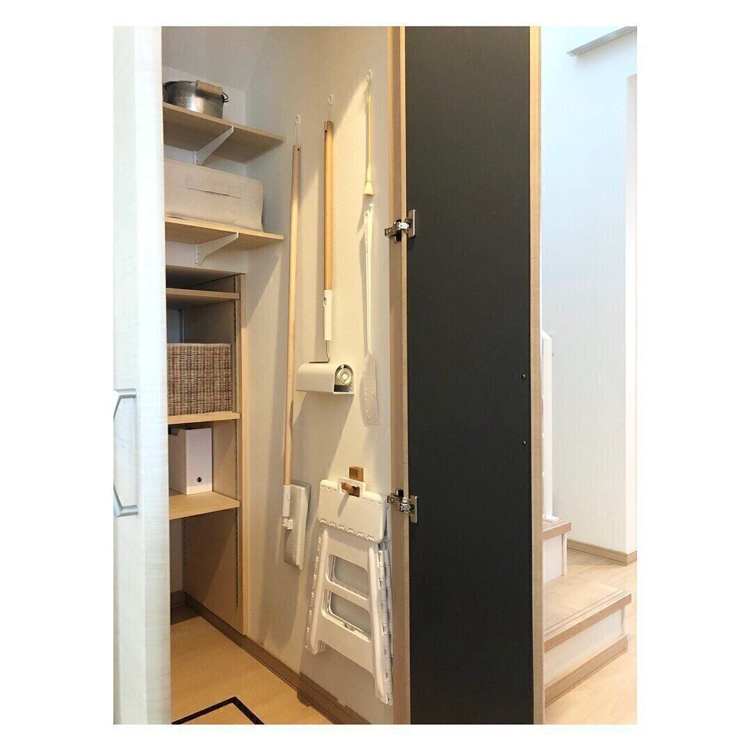 掃除道具をひとまとめに収納！