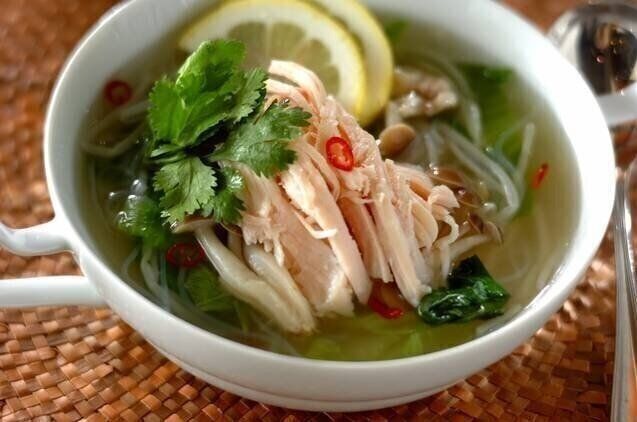 エスニック風冷製スープ