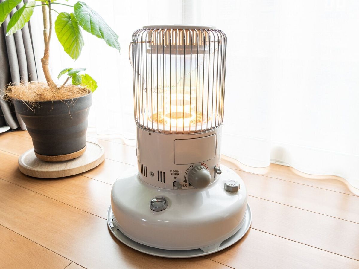 おしゃれな石油ストーブ21選《2024》魅力や注意点、選び方も徹底解説!