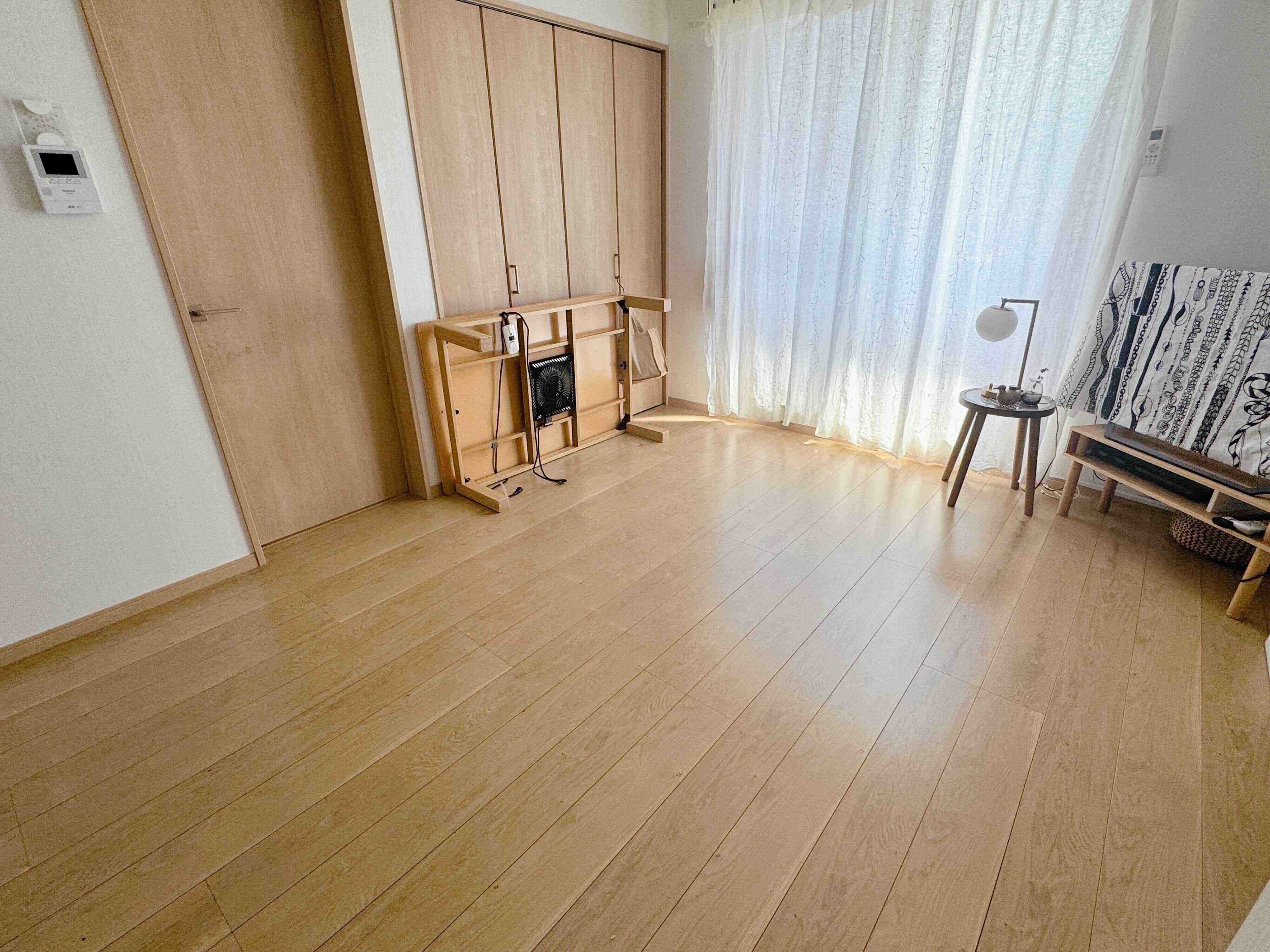 1．使わない家具は端に寄せる