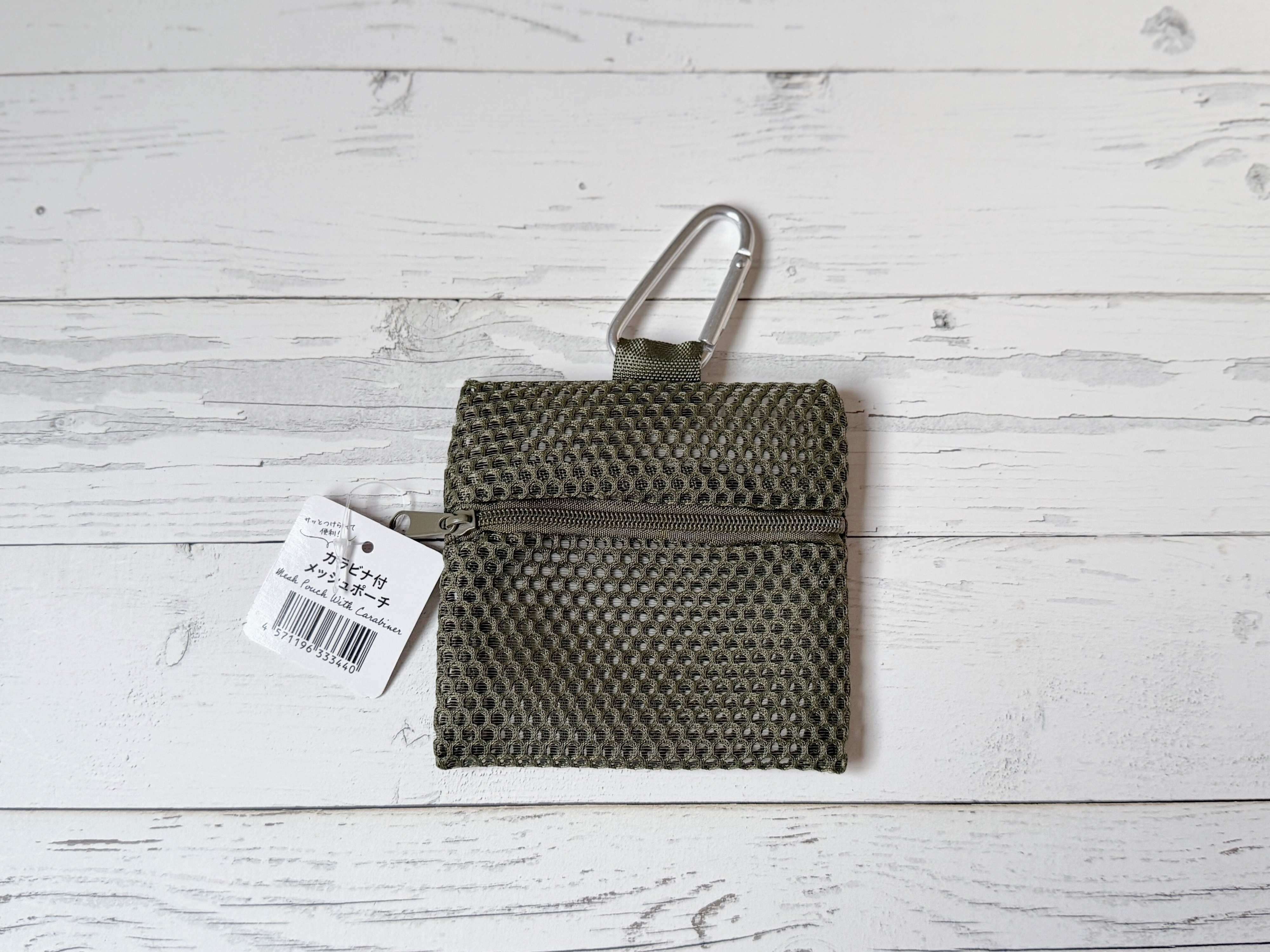 商品情報：「カラビナ付メッシュポーチ 正方形」