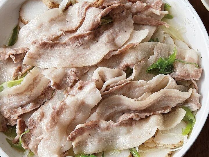 豚バラ肉と長いもの重ね蒸し