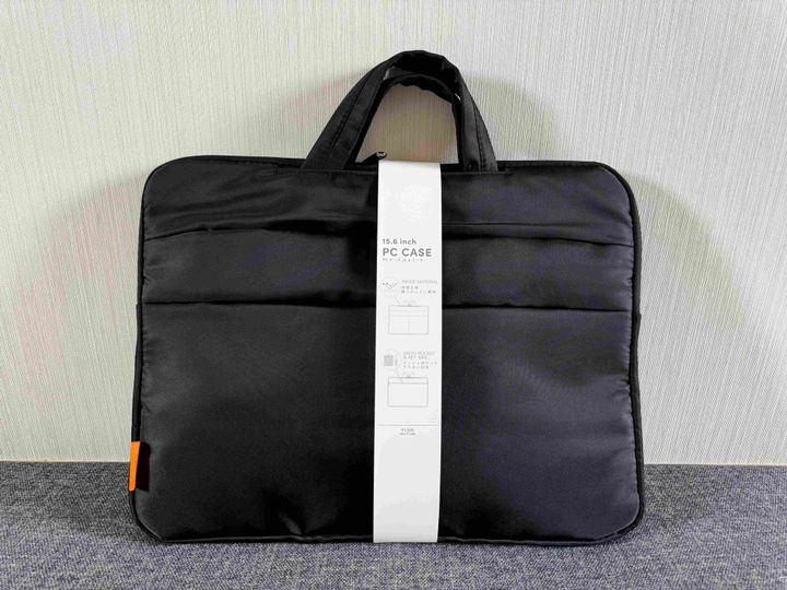 「PCケース 15.6インチ」