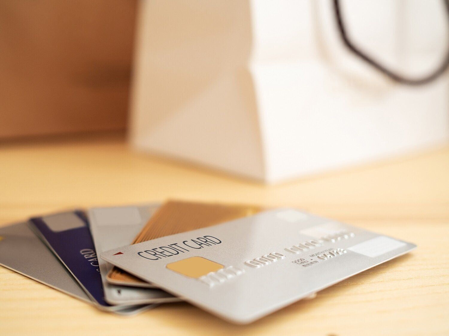 「気づくと財布がパンパン！」スリムな財布をキープするためにすべきこと4つ